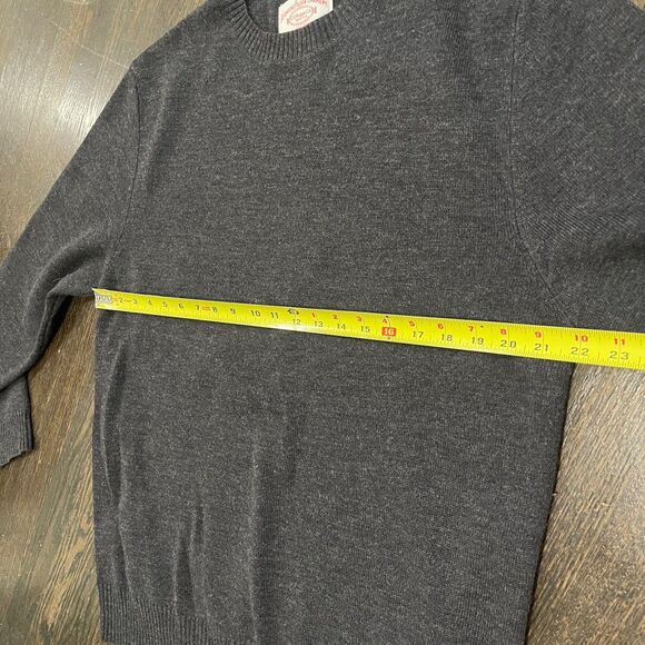 Filson Sweater Men’s Medium Charcoal Gray Wool Crewneck 11003-CH Pullover - Picture 7 of 7